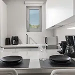 Sunrise Rent Amoudi