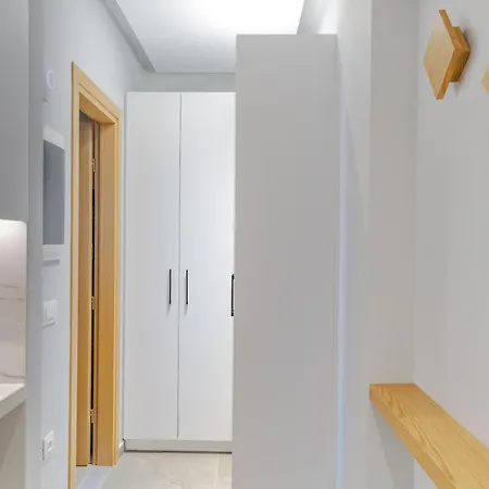 Sunrise Rent * Amoudi
