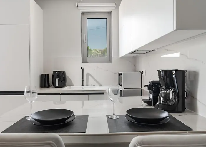 Sunrise Rent Amoudi